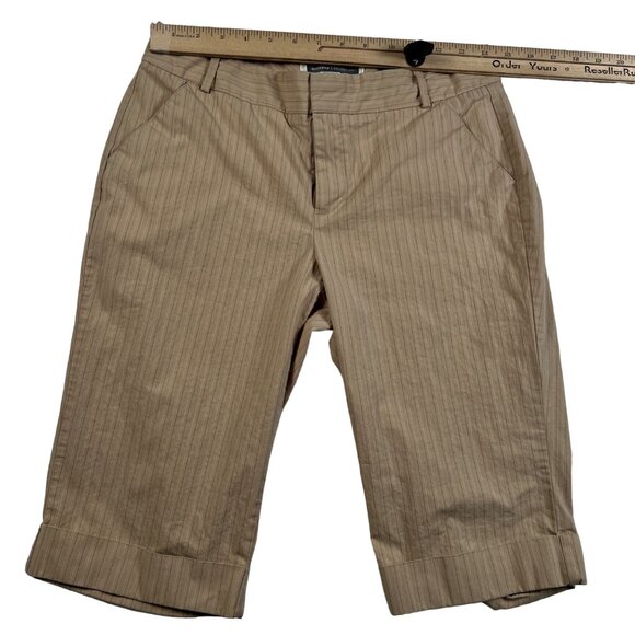 Dockers Shorts Women's Cuffed Striped Bermudas Ideal Fit Tan Brown White 8P - Picture 5 of 13